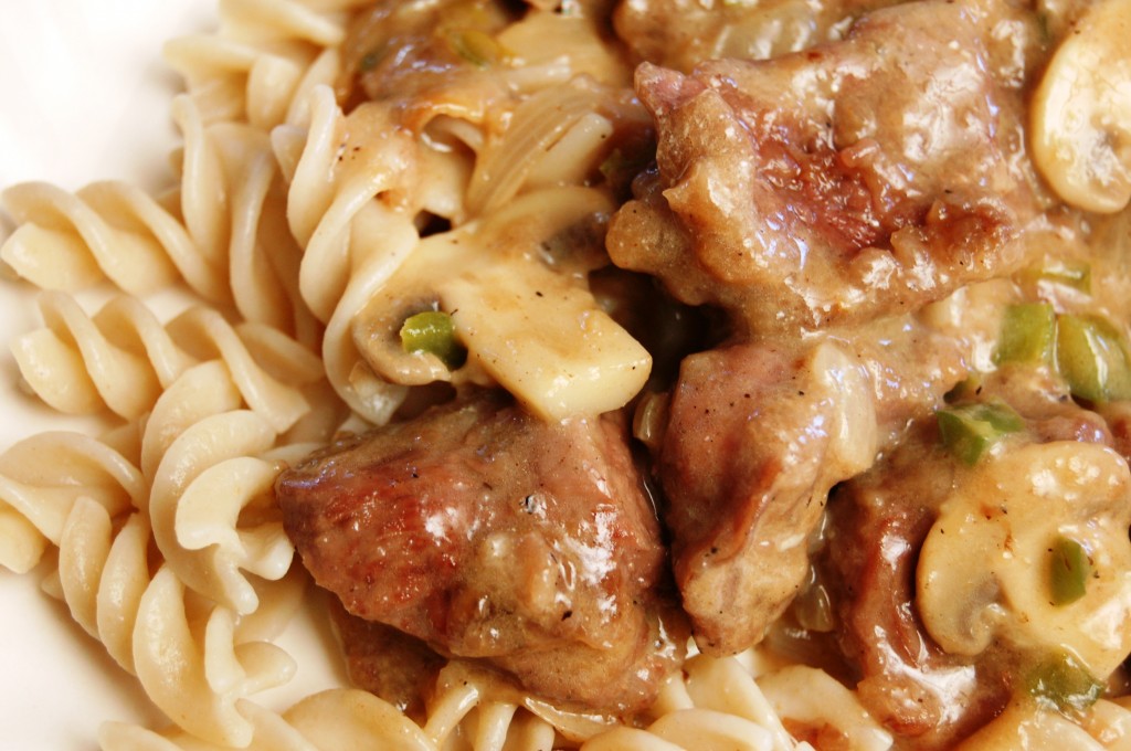 a simple real food recipe :: beef stroganoff :: allergen free options