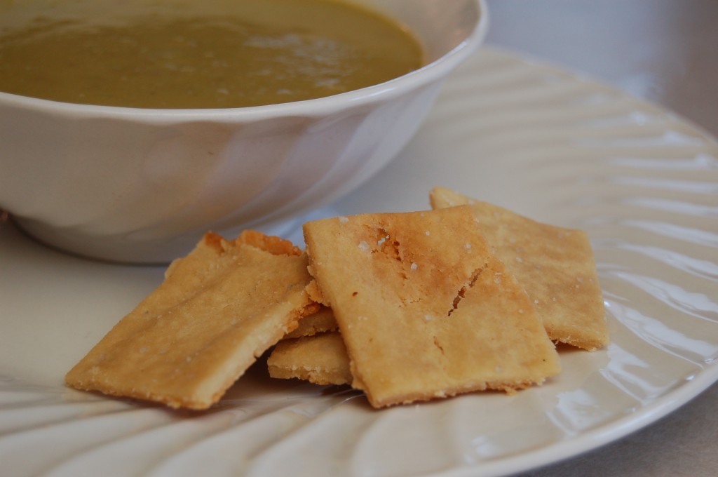 a simple real food recipe :: homemade soaked crackers